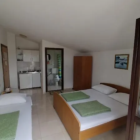 Apartment Studio Marinella Baska Voda